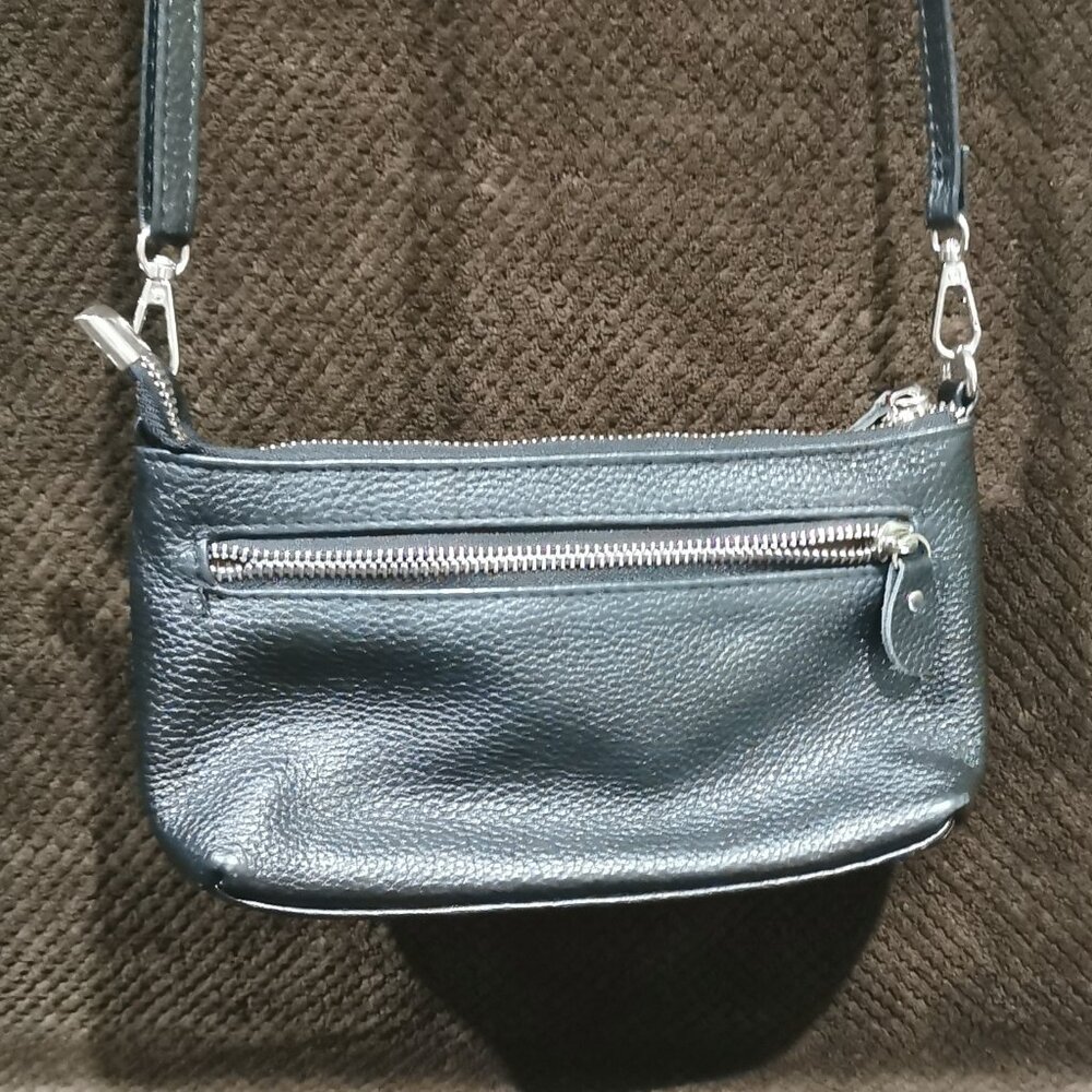 Black/Silver Crossbody EUC #229
